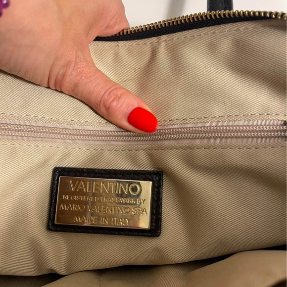 VALENTINO Black Leather Satchel Elegant Travel Bag w detachable crossbody strap - Picture 8 of 9